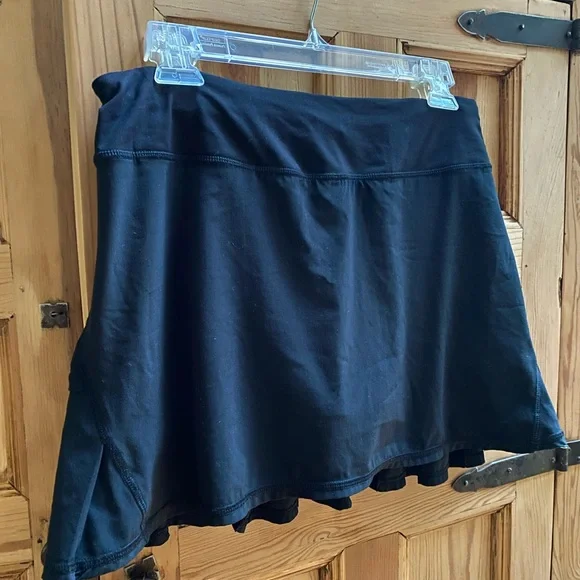 lululemon athletica pace setter Black Ruffle Mini Skirt/Skort 6tall - Picture 3 of 8